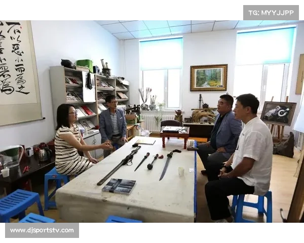 传统弓制作技艺工坊落地尖扎赛事期间弓箭制作体验活动精彩开启 传统弓制作技艺工坊落地尖扎赛事期间弓箭制作体验活动精彩开启